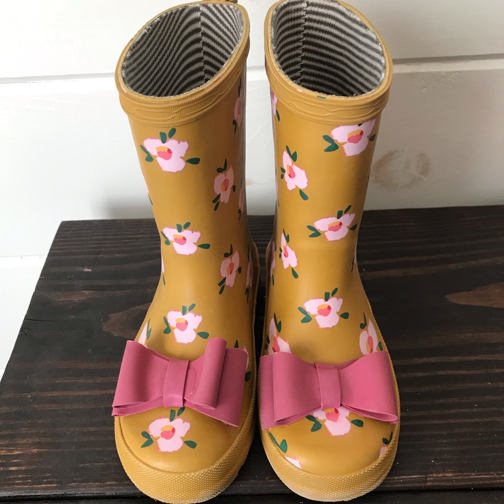 Sweet honey Rain boots size 10